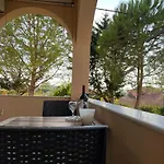 아파트 Dimitra 2 - Seaside 레프킴미